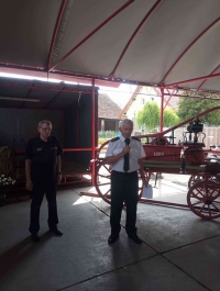 carousel_pic
